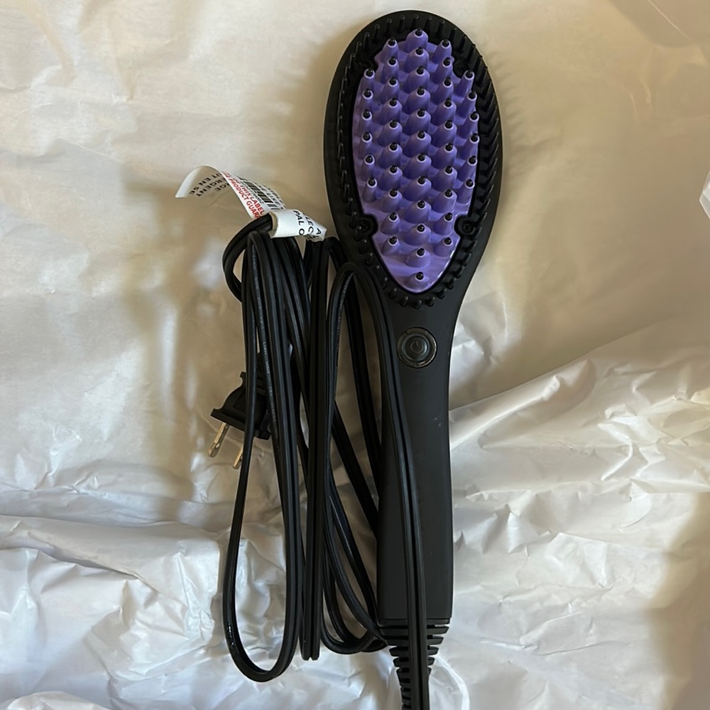 Flat iron brush